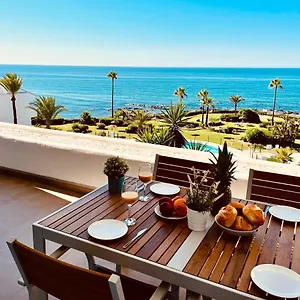 https://miraflores-beach-playa-first-line-sea-view.es-andalucia.com